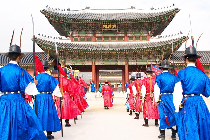 Seoul City Private Full-Day Tour Including Lunch - Savoring Local Flavors