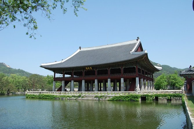 Seoul City Sightseeing Tour Including Gyeongbokgung Palace, N Seoul Tower, and Namsangol Hanok Village - Traditional Korean Culture Experience