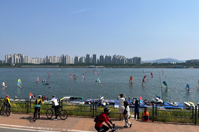 Stand Up Paddle Board (SUP) and Kayak Activities in Han River - Reviews and Ratings Overview