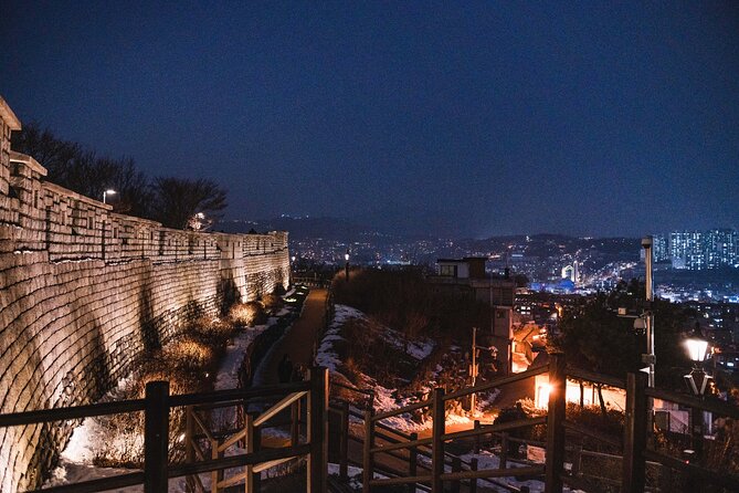 Seoul Moonlight Walking Tour With Local Historian - A Sunset Stroll Through Seoul