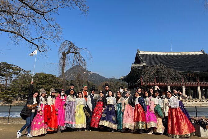 Seoul Private 4 Hour Tour With a Korean Buddy - Tour Details and Logistics