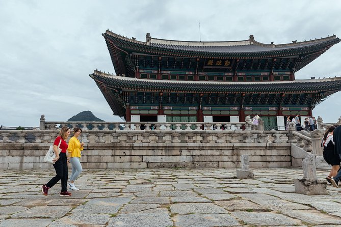 Highlights & Hidden Gems With Locals: Best of Seoul Private Walking Tour - Reviews From Fellow Travelers