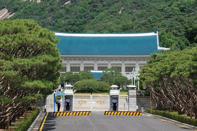 Korean Palace and Market Tour in Seoul Including Insadong and Gyeongbokgung Palace - Important Tour Information