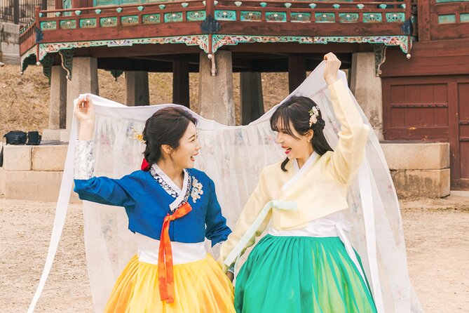 Gyeongbokgung Palace Hanbok Rental Experience in Seoul - Meeting Point and Accessibility