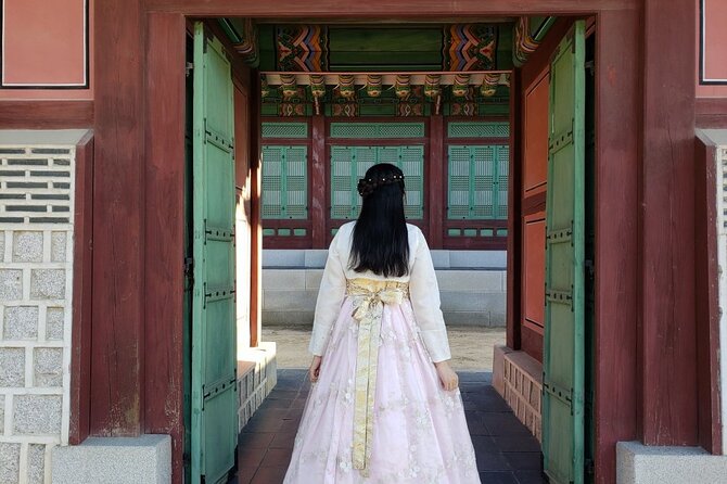 Gyeongbokgung Palace Hanbok Rental Experience in Seoul - Just The Basics