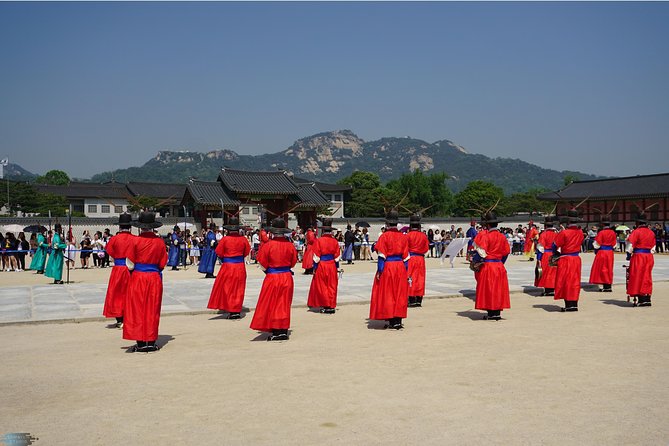 Seoul City Private Full-Day Tour Including Lunch - Just The Basics