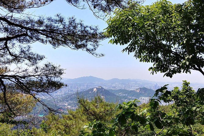 Bukhansan Mountain Private Hike With Lunch