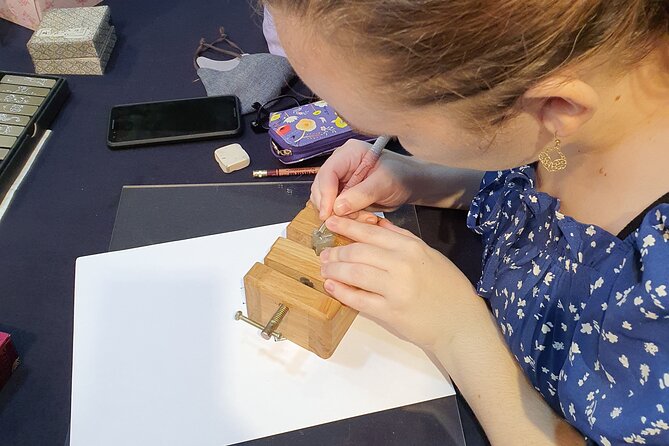 Carving a Korean Stone Seal With a Craftswoman in Insadong