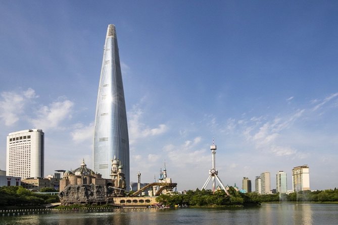 Full-Day Private Lotte Tower, Aquarium and Lotte World Theme Park Tour  - Private Transportation and Guide