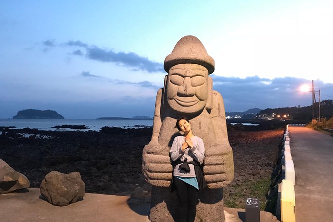 Jeju Island Guided Tour for 9 Hours With a Van - Meeting and Pickup Arrangements