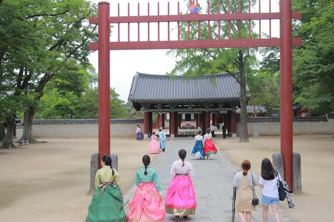 Jeonju Hanok Village Cultural Wonders Day Tour From Seoul - Exploring Jeonju Hanok Village