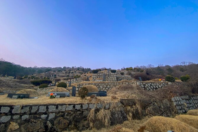 Korean Cemetery and Folklore Trek - Uncovering Korean Folklore Legends