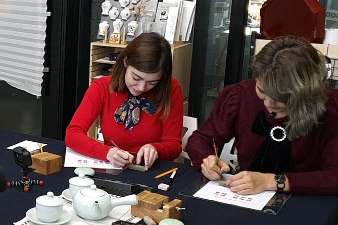 Carving a Korean Stone Seal With a Craftswoman in Insadong - Meeting the Craftswoman