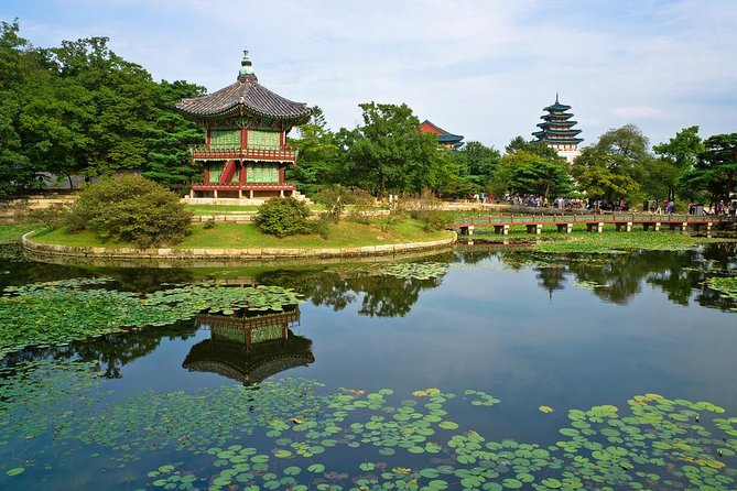 Korean Palace and Temple Tour in Seoul: Gyeongbokgung Palace and Jogyesa Temple - What to Expect on Tour