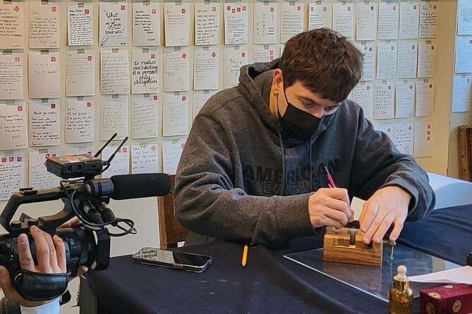 Carving a Korean Stone Seal With a Craftswoman in Insadong - Unwrapping the Seal Stone