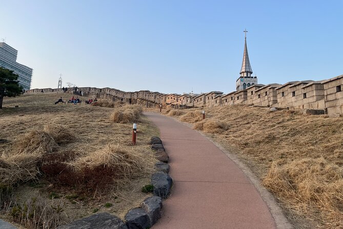 Han River Urban Nature Bike Tour in Seoul - Meeting Point and Schedule