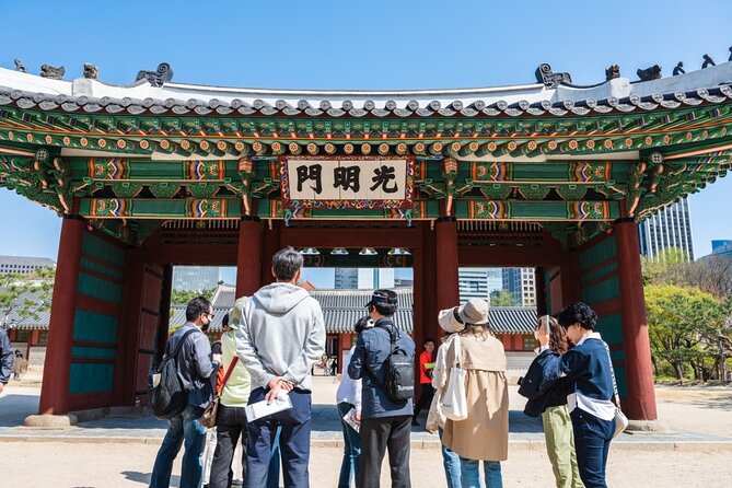 Seoul Spectrum: Walking Through Koreas Rich Heritage - Savoring Korean Flavors and Delights