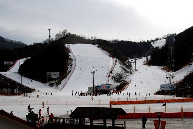 Gangchon Elysian Ski Day Trip From Seoul - Getting Ready for the Slopes