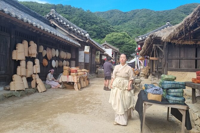 MBC Dae Jang Geum Park and Palace in Hanbok Tour - Getting Ready for the Tour