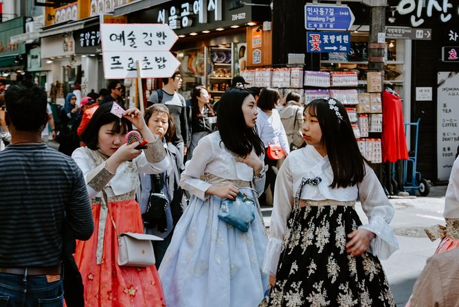 Seoul Art Tour With a Local Expert: 100% Personalized & Private - Accessibility and Special Needs