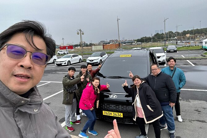 2-Days JUMBO/MINI-VAN Tour in Jeju Island - Tour Logistics and Schedule