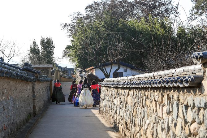 Historic and Natural Beauty- Gyeongju Autumn Foliage Day Tour - Just The Basics