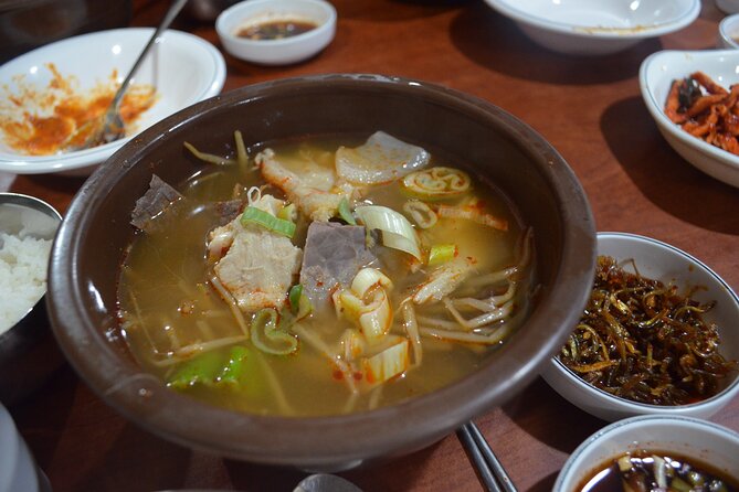 3-Hour Seoul Tasting Tour: Cityhall, Gwanghwamun & Jeongdong Area