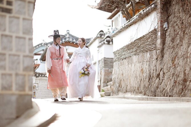 Premium Hanbok Experience in Hanboknam Gyeongbok Palace Branch - What to Expect