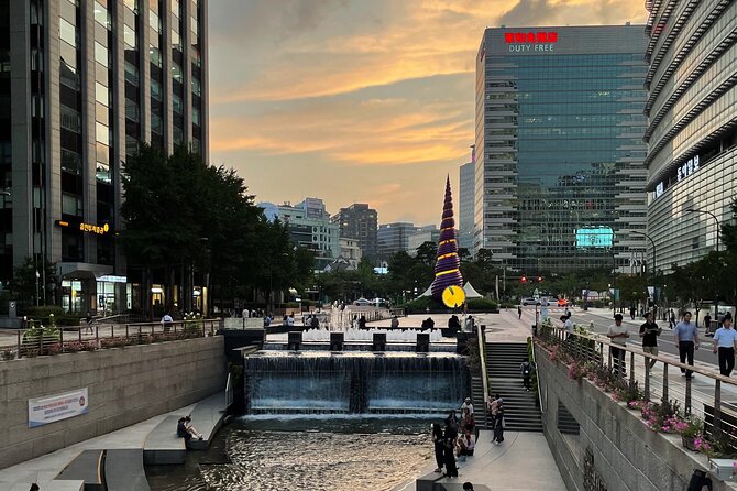 Cheonggyecheon Night Walk Tour With Korean Young Locals - Meeting Your Korean Guides