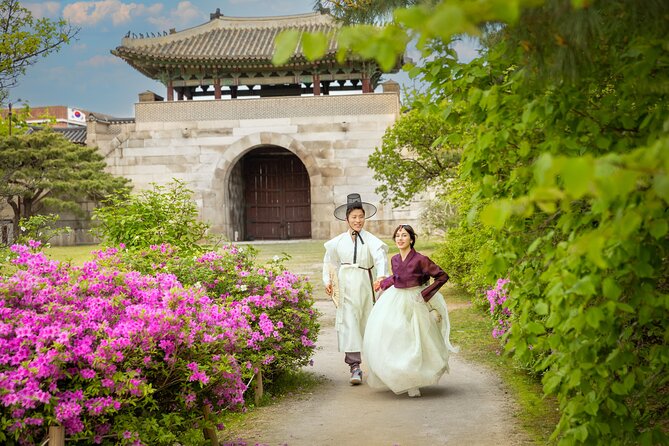 Hanbok Private Photo Tour at Gyeongbokgung Palace - Tour Details and Logistics