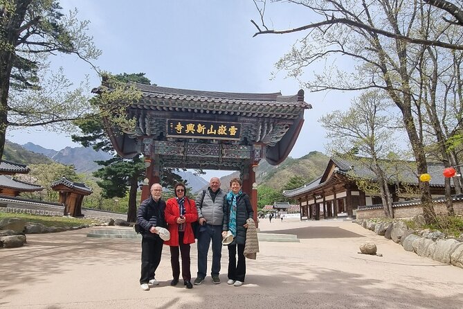 2 Day Essential Tour-Nami, Morning Calm Garden & Mt. Seoraksan - Conquering Mt. Seoraksans Peaks