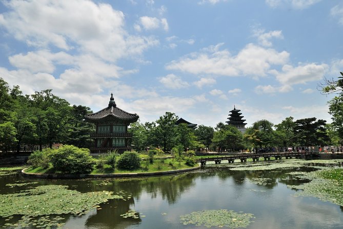 4 Hours Private Tour With Top Attractions in Seoul - Tour Logistics and Accessibility