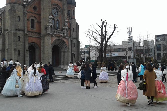 Gwangyang Maewha Flower and Jeonju Hanok Village 1 Day Trip From Seoul - Getting Ready for Departure