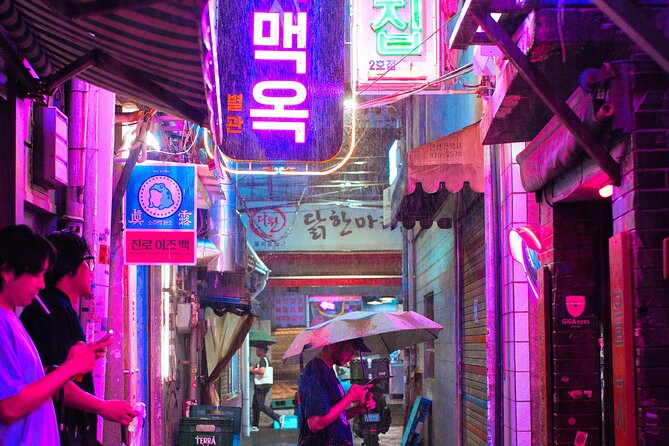 Neon Nights Photography 1 Hour Walking Tour in Seoul - Meeting Point and Accessibility