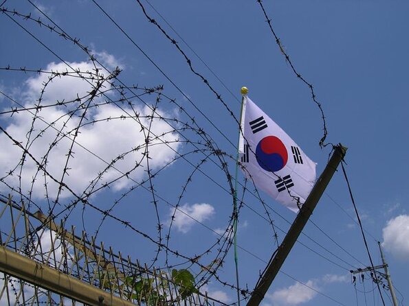 Dmz(Demilitarized Zone-Infiltration Tunnel) With North Korean Food - Just The Basics