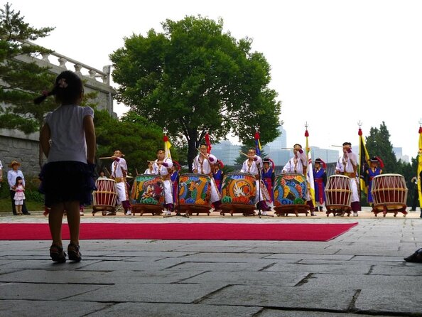 Private Tour in Spanish - Magical Korea - Just The Basics