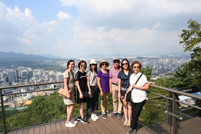 Layover Tour From Incheon Airport to Seoul With a Tour Specialist