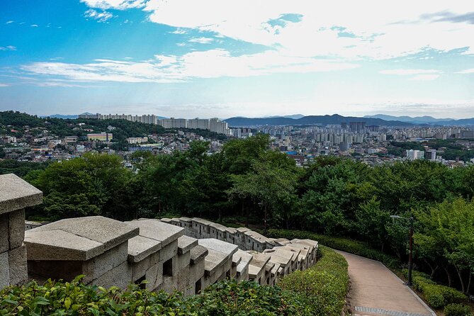 [Seoul Walking Tour With Oraegage] Queens Road, Seongbuk-Gu - Meeting and Pickup Information