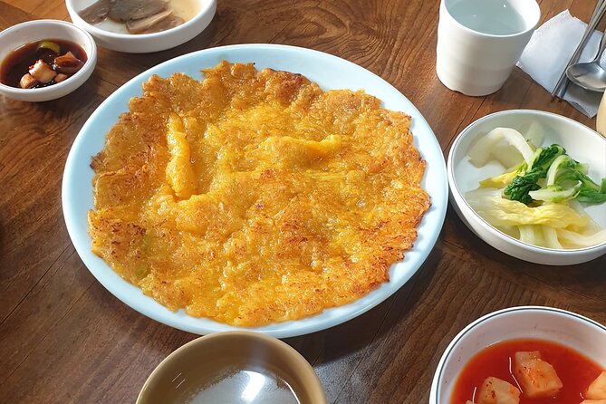 Enjoy Korean Foods at Decades Old Restaurants in Daegu - Savoring Decades-Old Restaurant Flavors