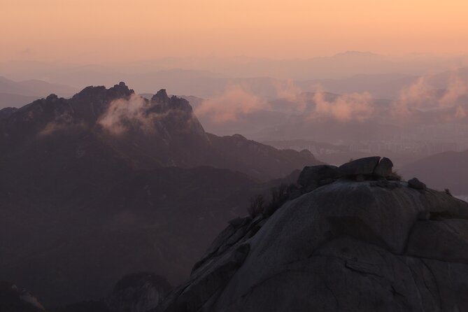 Mount Bukhan Sunrise Trekking With Guide, Photographer, Transport - Why Choose This Sunrise Trek