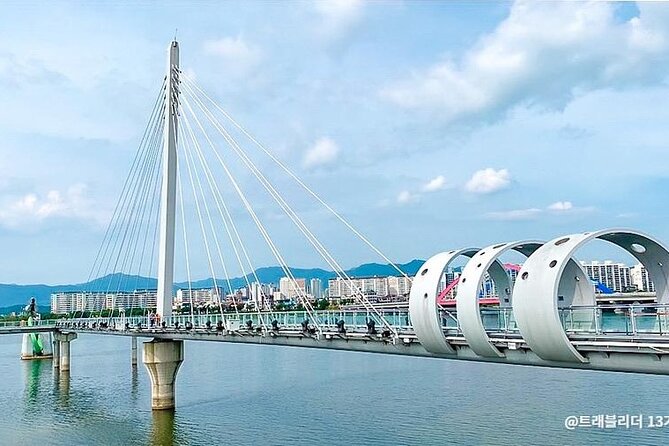 (K-Story) Chuncheon : Soyang River SKY WALK & LEGOLAND - Safety and Accessibility Features