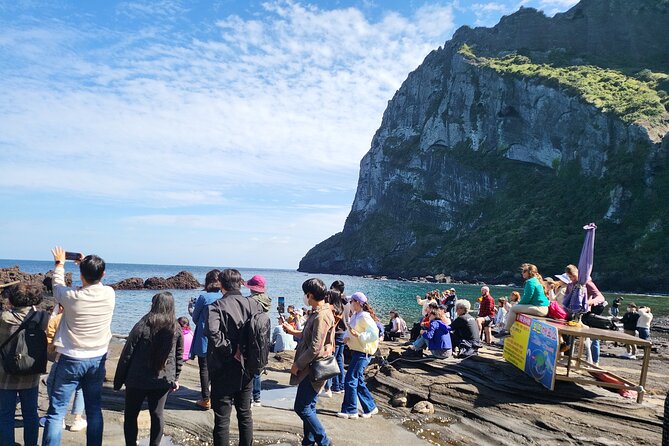 Private Day Tour for Stay Seogwipo Area Customers in Jeju Island - Tour Policies and Restrictions