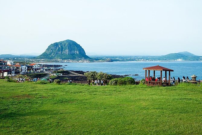 Full-Day Jeju Island WEST Tour (Entrance Fee Included) - Tour Schedule and Itinerary