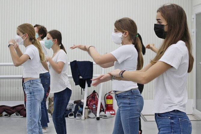 K-Pop Dance Class in Seoul, Korea With Pickup - Booking and Confirmation Process