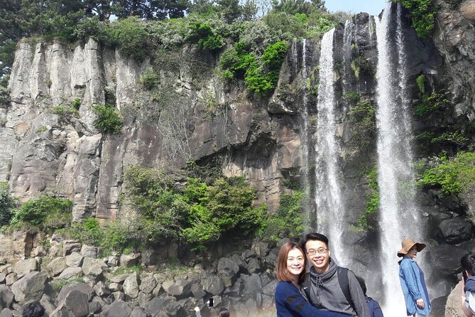 Jeju Island Private Taxi Tour-Waterfalls & Oedolgae & Jusangjeoli - Important Tour Policies