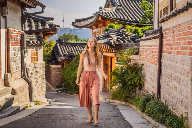 Private Photoshoot at Bukchon Hanok Village Seoul - Meeting and Pickup Details