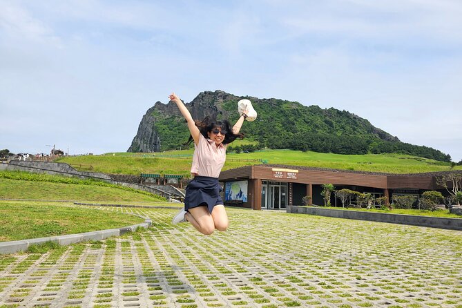 Jeju Mt. Hallasan Hiking & Oreum Volcanic Cone Day TOUR - Cancellation and Refund Policy