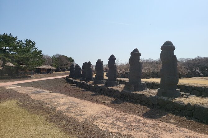 Private Tour Sangumburi Crater & Jeju Stone Park in Jeju Island - Pricing and Booking Details