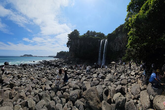 Jeju Mt. Hallasan Hiking & Oreum Volcanic Cone Day TOUR - Just The Basics