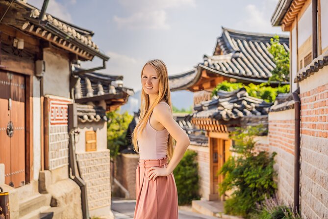 Private Photoshoot at Bukchon Hanok Village Seoul - Just The Basics